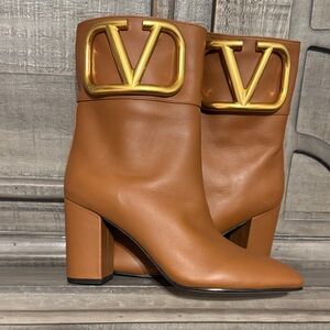 Brown Leather Heeled Boots with Gold Logo